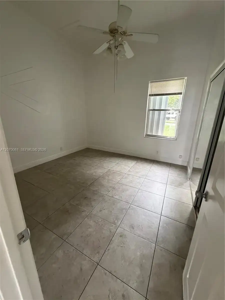 410 N 58th Ave, Hollywood FL 33021 photo 4