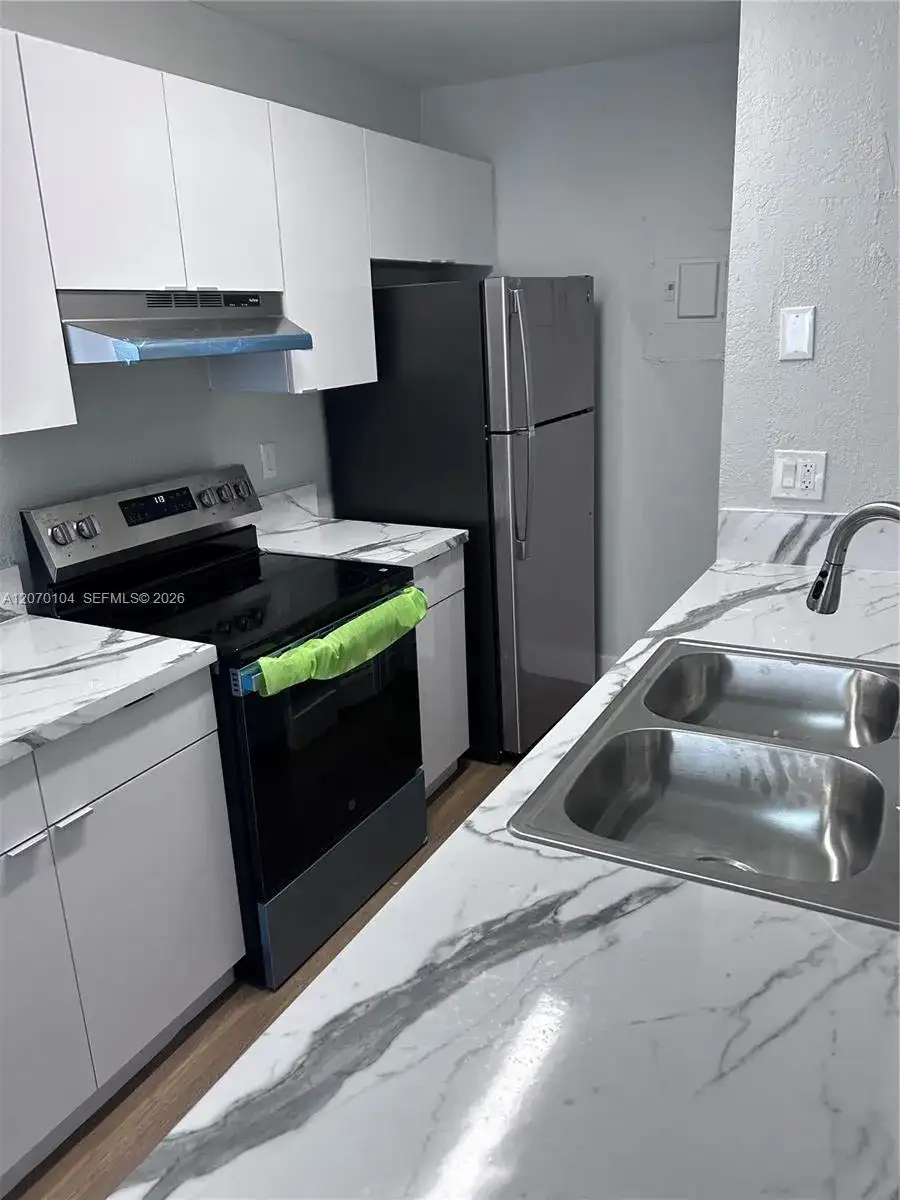 2181 Catherine Dr # 2, Delray Beach FL 33445 photo 2