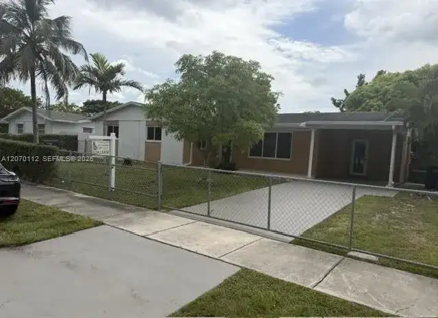 19920 SW 118th Pl, Miami FL 33177 photo 2