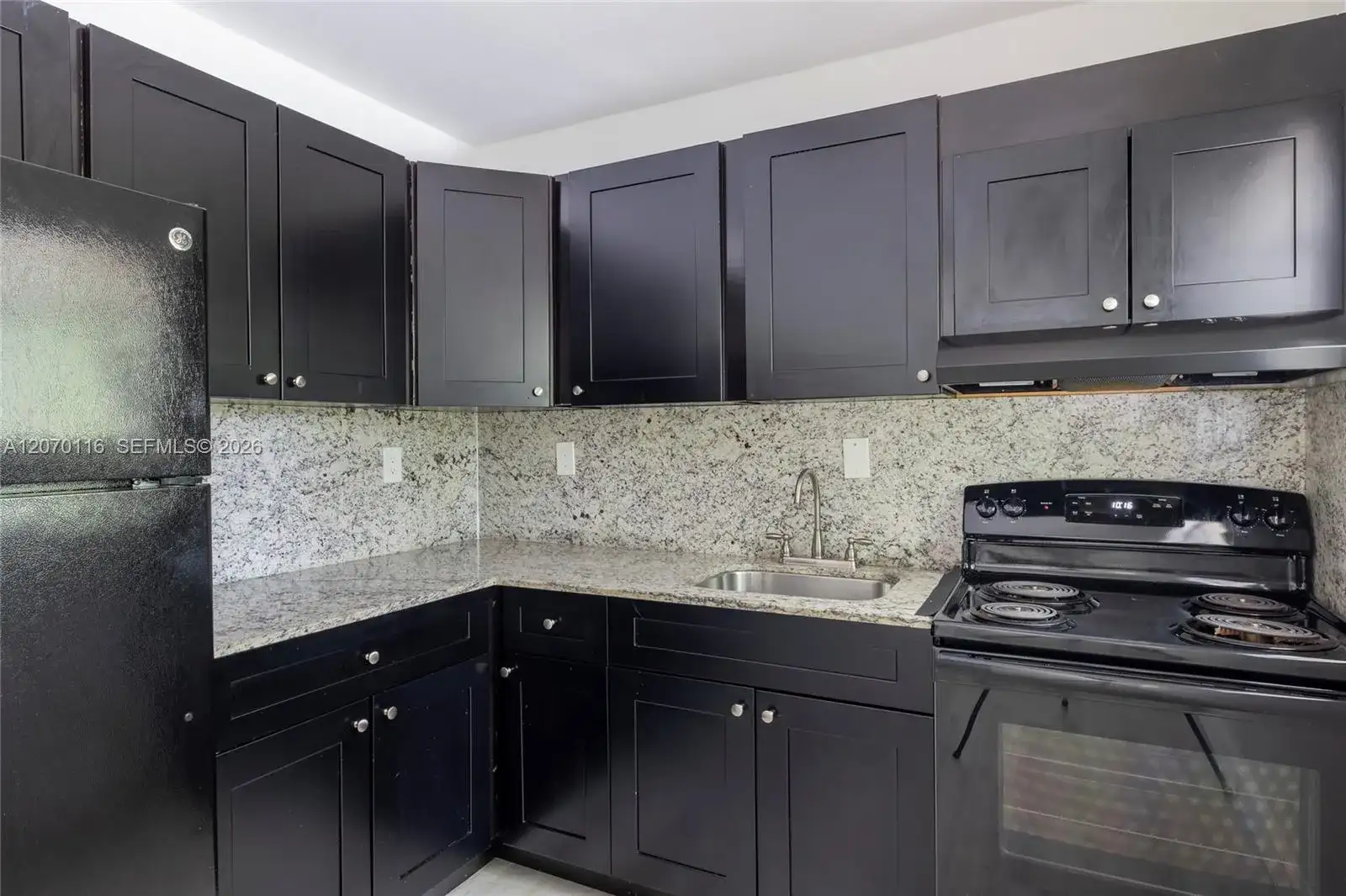 1091 SW 4th St # 2, Miami FL 33130 photo 2