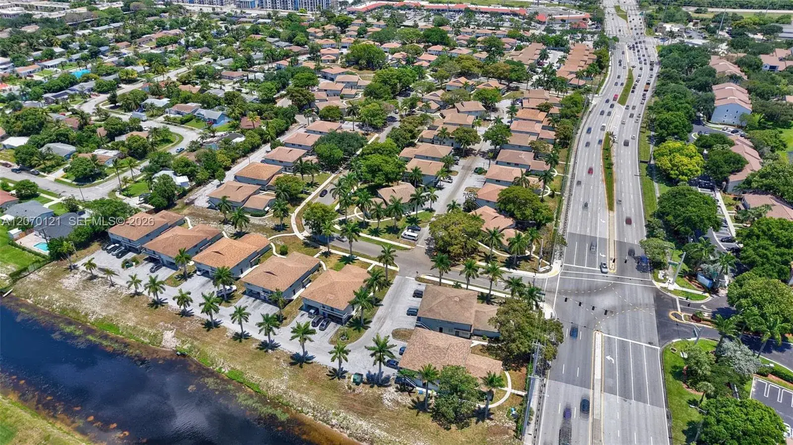 2107 Catherine Dr # 2, Delray Beach FL 33445 photo 2