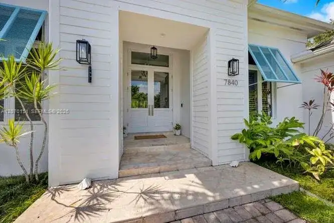 7840 SW 133rd Ter, Pinecrest FL 33156 photo 3