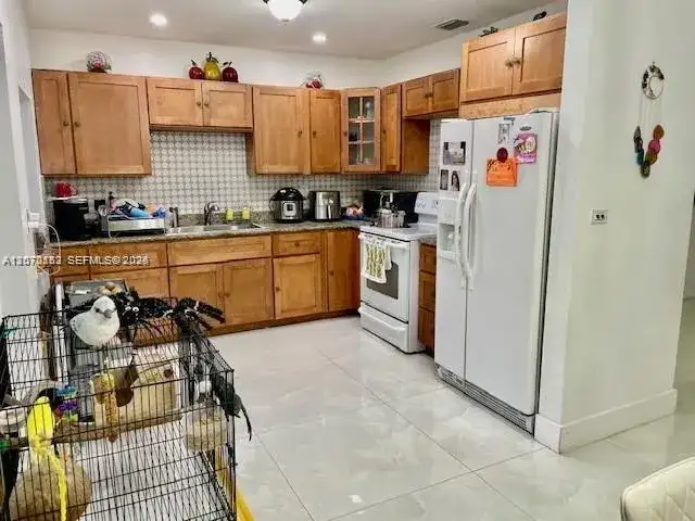 10891 N Snapper Creek Dr, Miami FL 33173 photo 5