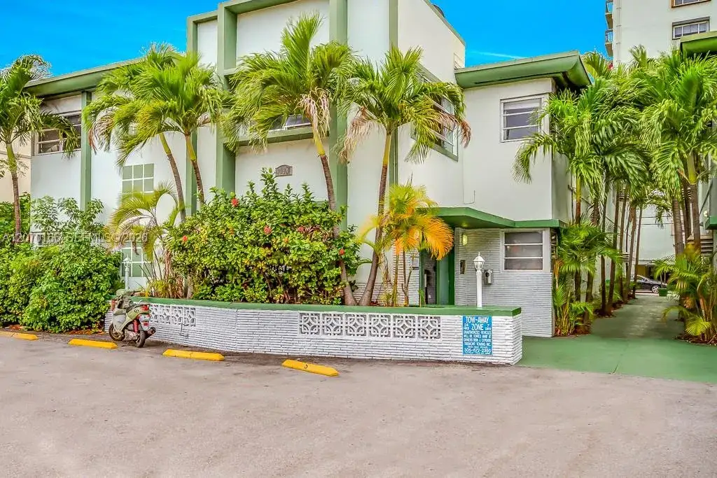 1334 Alton Rd # A6, Miami Beach FL 33139 photo 2