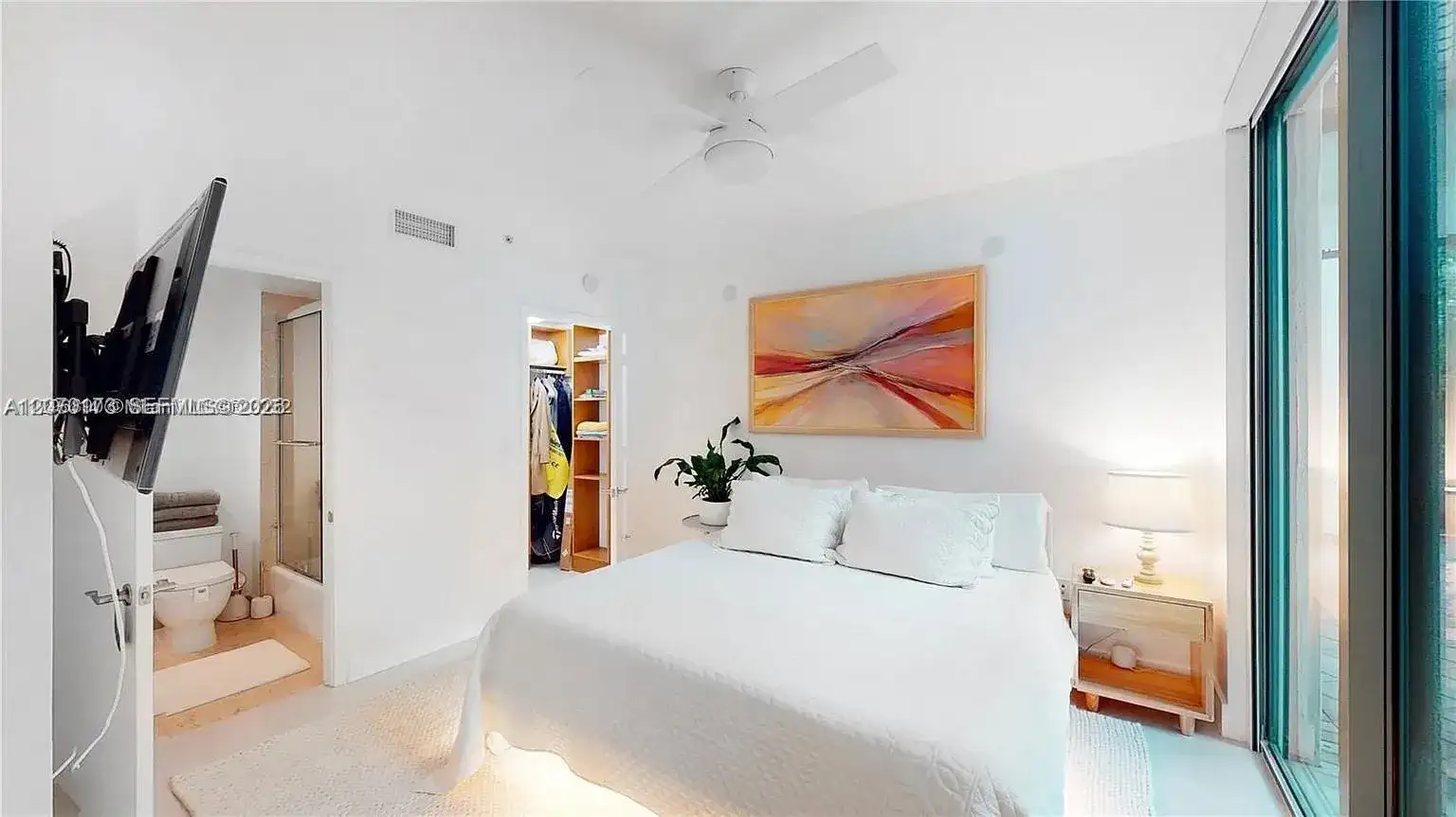 6000 Collins Ave # 124, Miami Beach FL 33140 photo 5