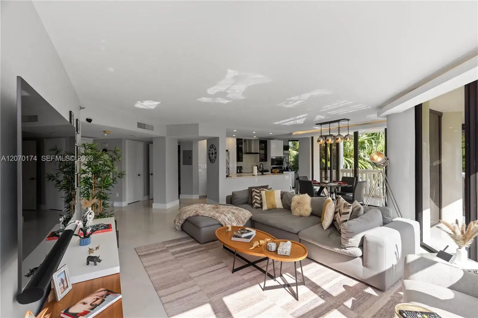 1000 W Island Blvd # 202, Aventura FL 33160 photo 2