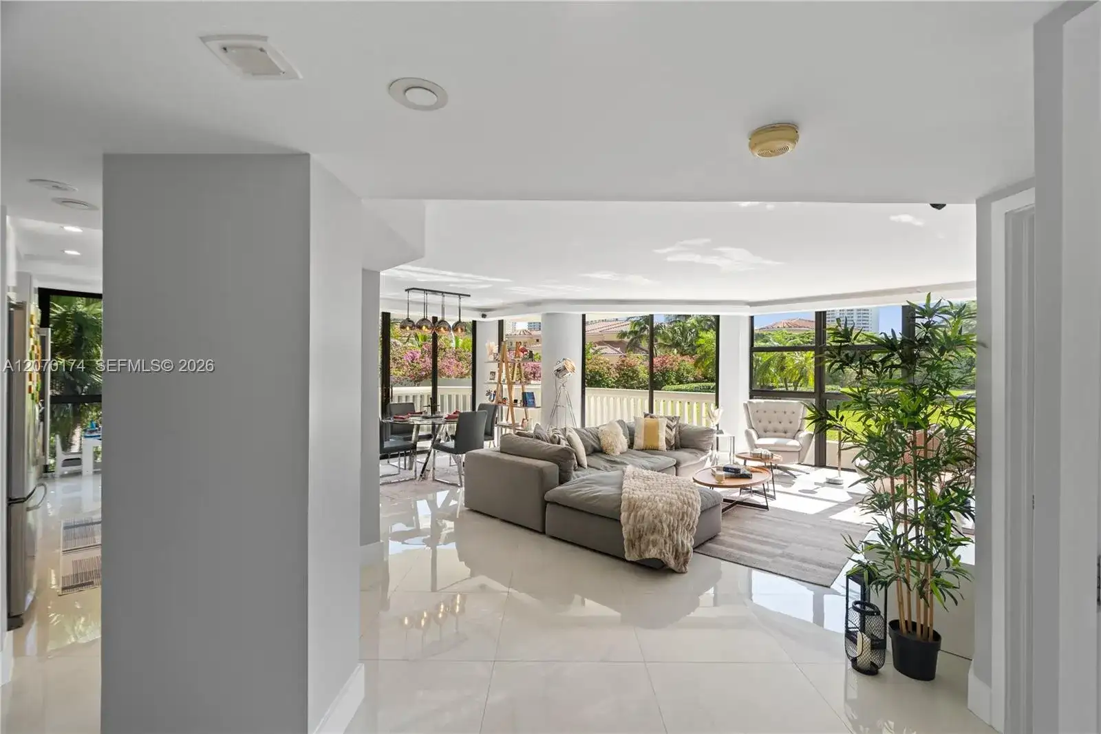 1000 W Island Blvd # 202, Aventura FL 33160 photo 4