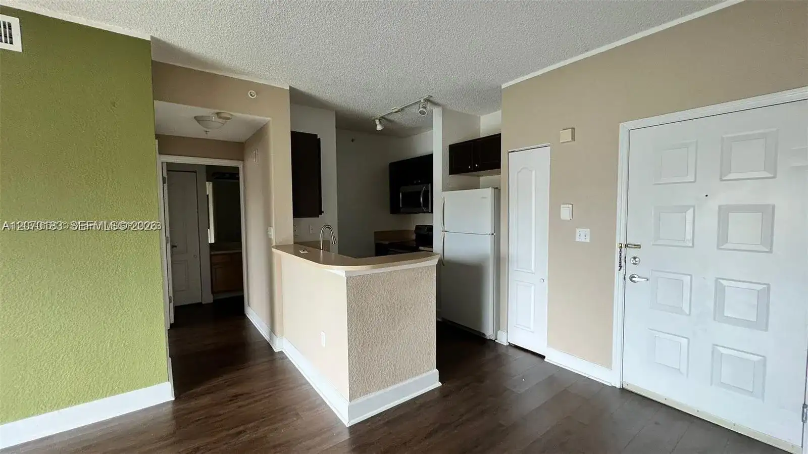 6001 SW 70th St # 625, South Miami FL 33143 photo 4