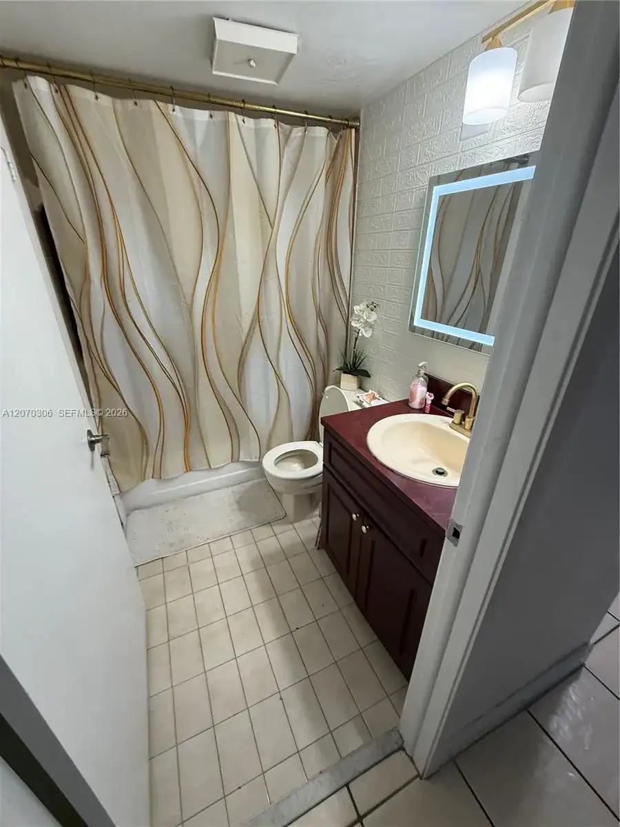 11800 SW 18th St # 4, Miami FL 33175 photo 5