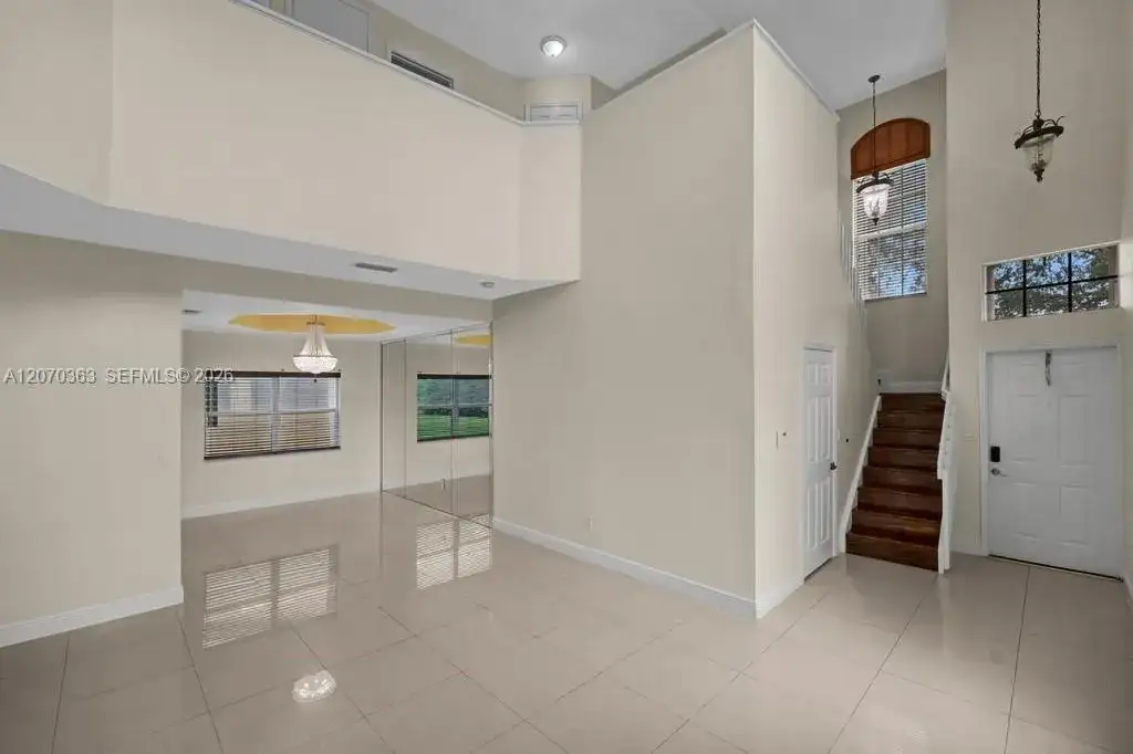 1282 NW 171st Ter, Pembroke Pines FL 33028 photo 5