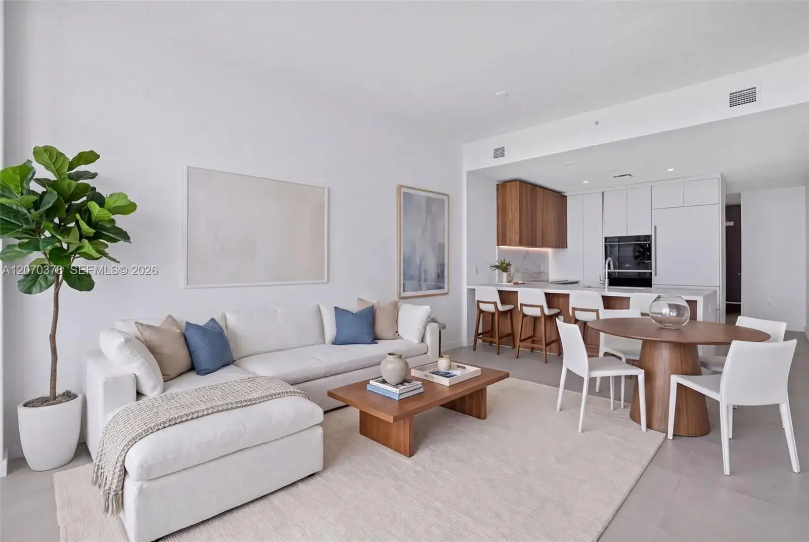 1400 Biscayne Boulevard # 1605, Miami FL 33132 photo 4