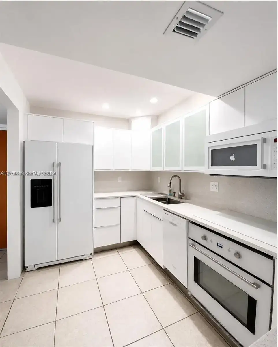 1250 Lincoln Rd # 401, Miami Beach FL 33139 photo 3