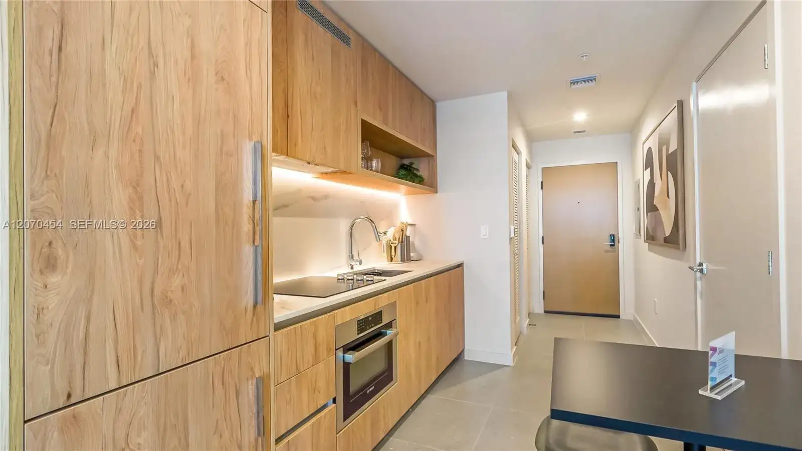 11 NE 6th St # 808, Miami FL 33132 photo 3