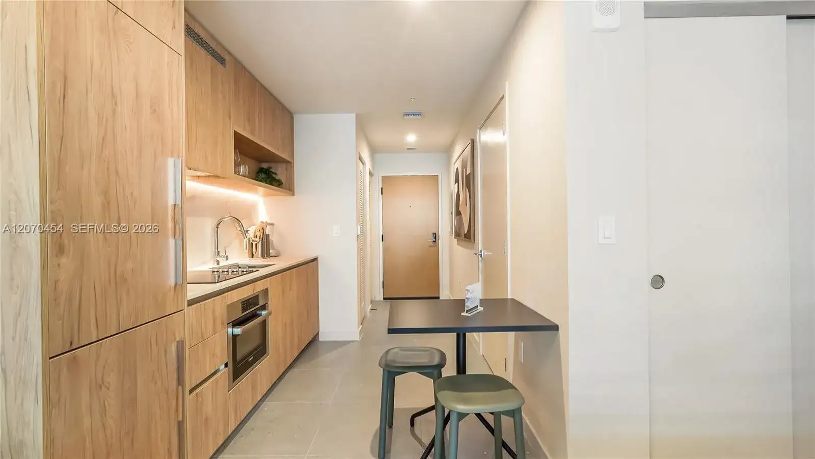 11 NE 6th St # 808, Miami FL 33132 photo 5