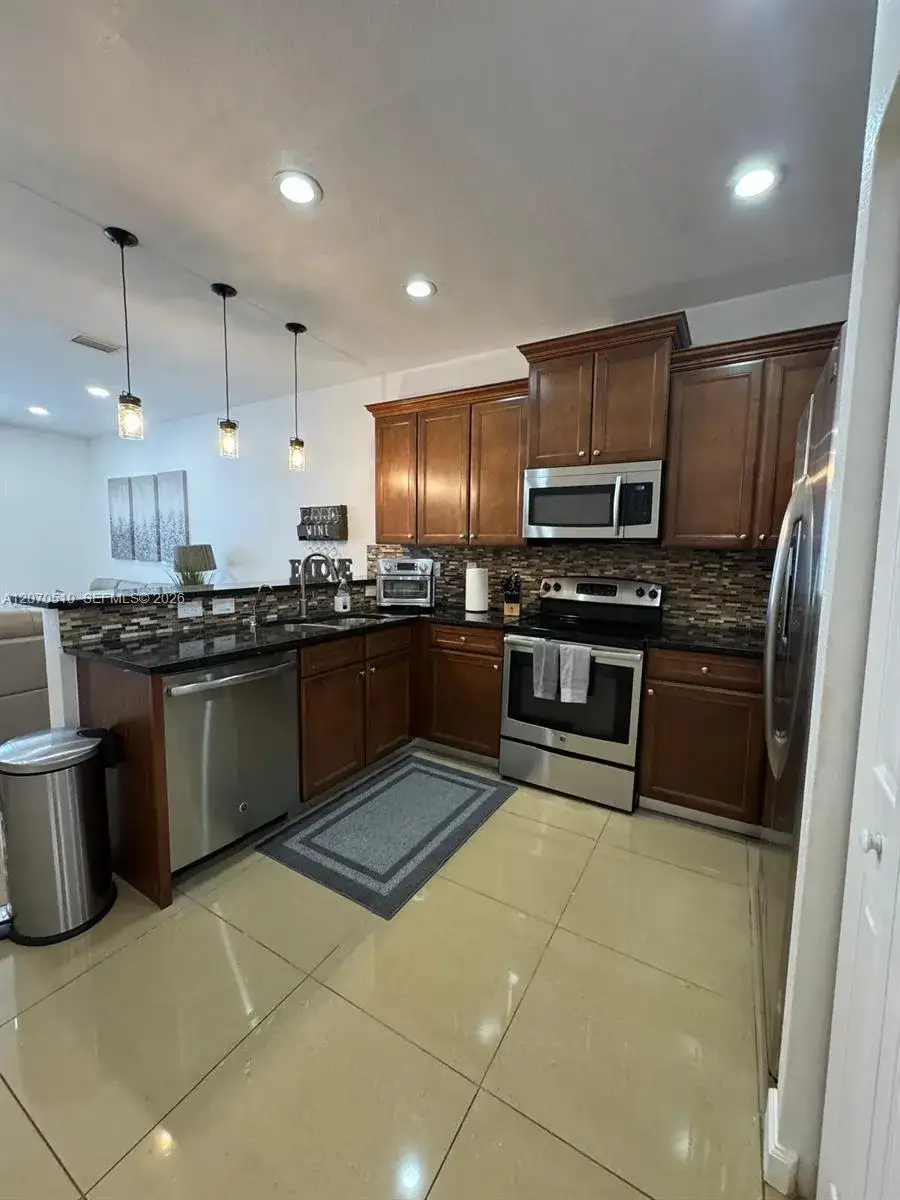 8715 NW 98th Ave # 8715, Doral FL 33178 photo 2