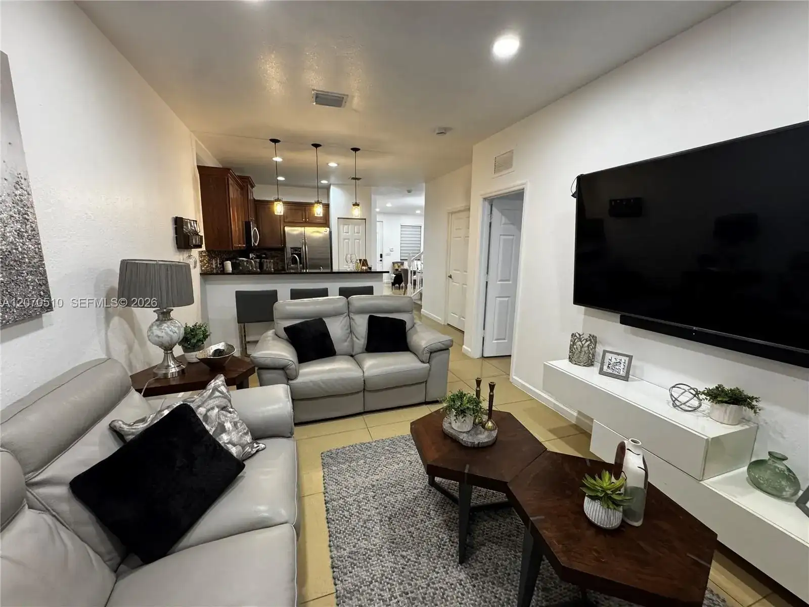 8715 NW 98th Ave # 8715, Doral FL 33178 photo 4