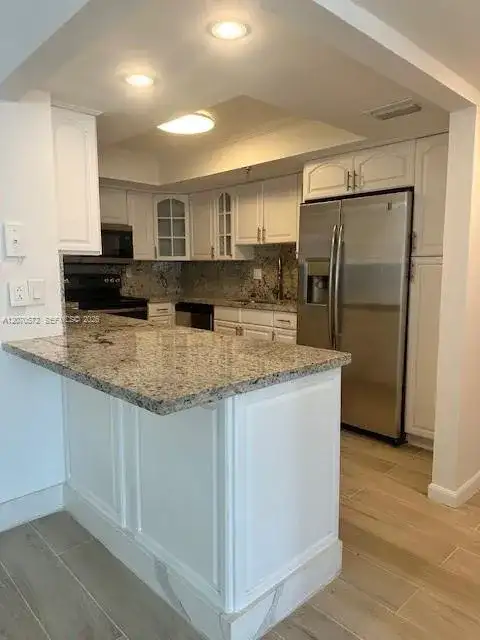 20840 San Simeon Way # 204, Miami FL 33179 photo 3