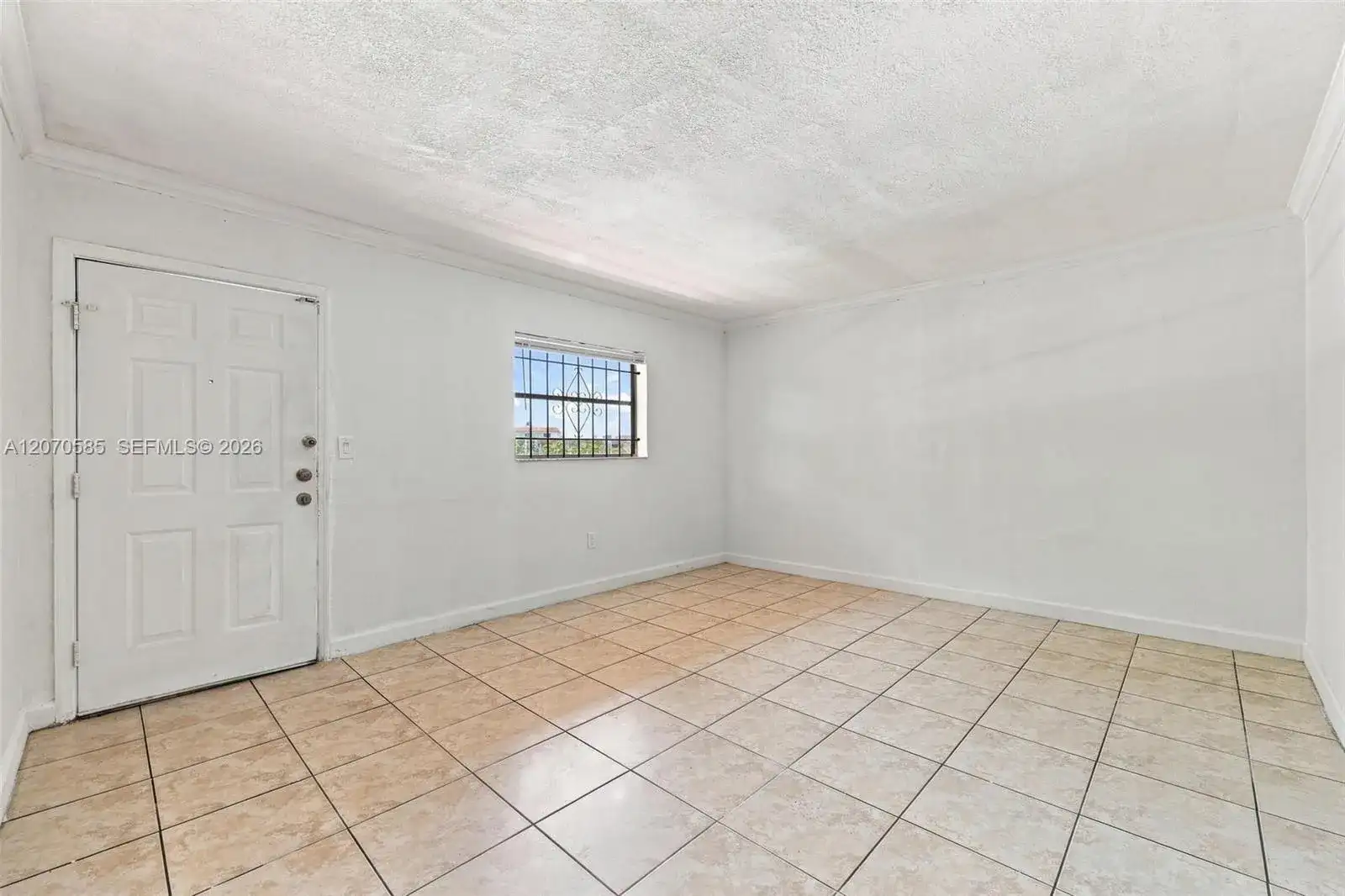 1245 W 24th St # 223, Hialeah FL 33010 photo 2