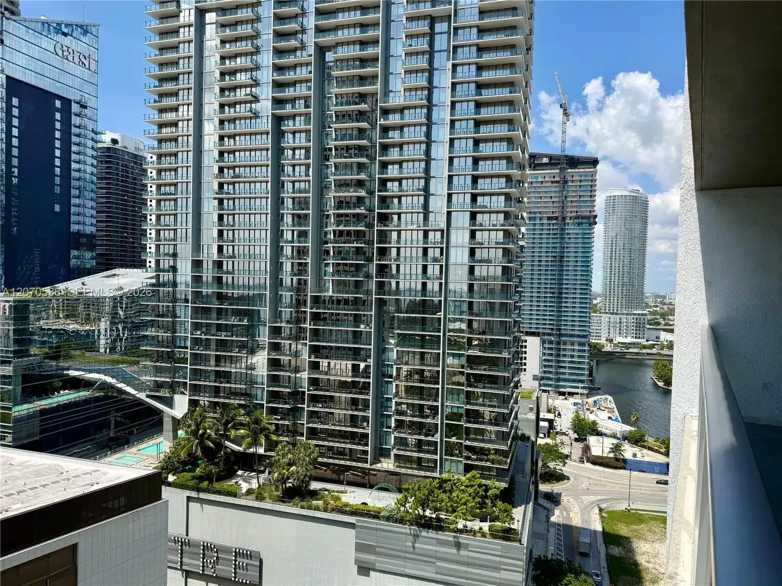 55 SE 6th St # 2404, Miami FL 33131 photo 3