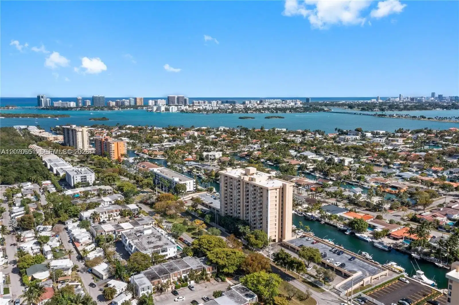 2350 NE 135th St # 403, North Miami FL 33181 photo 4