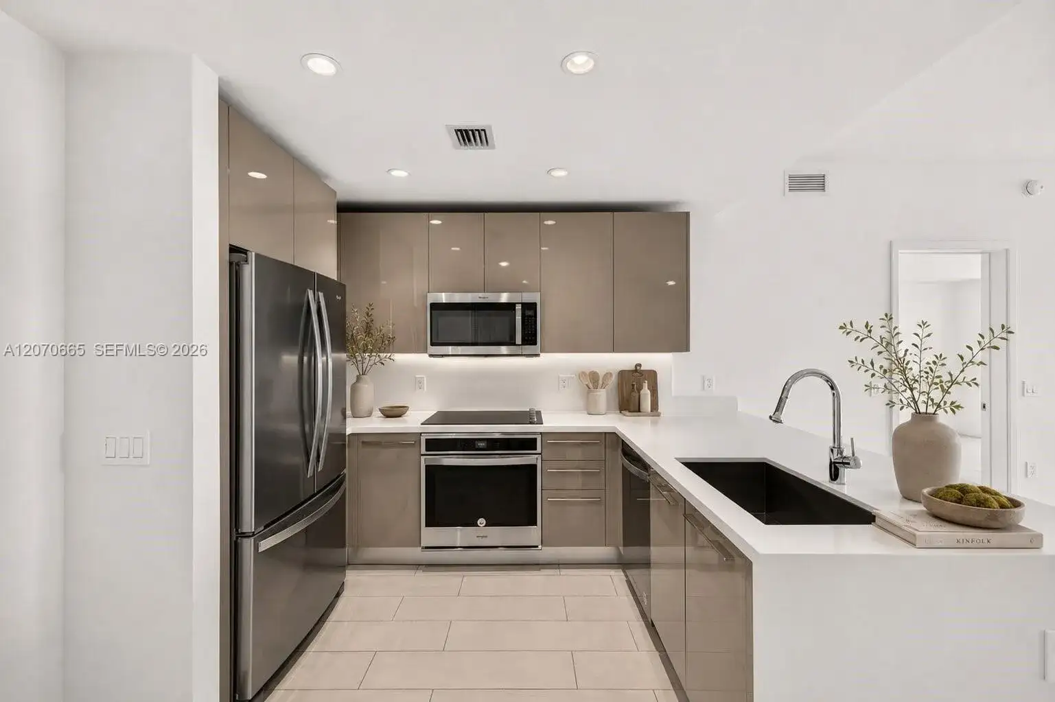 2000 Metropica Way # 2111, Sunrise FL 33323 photo 4