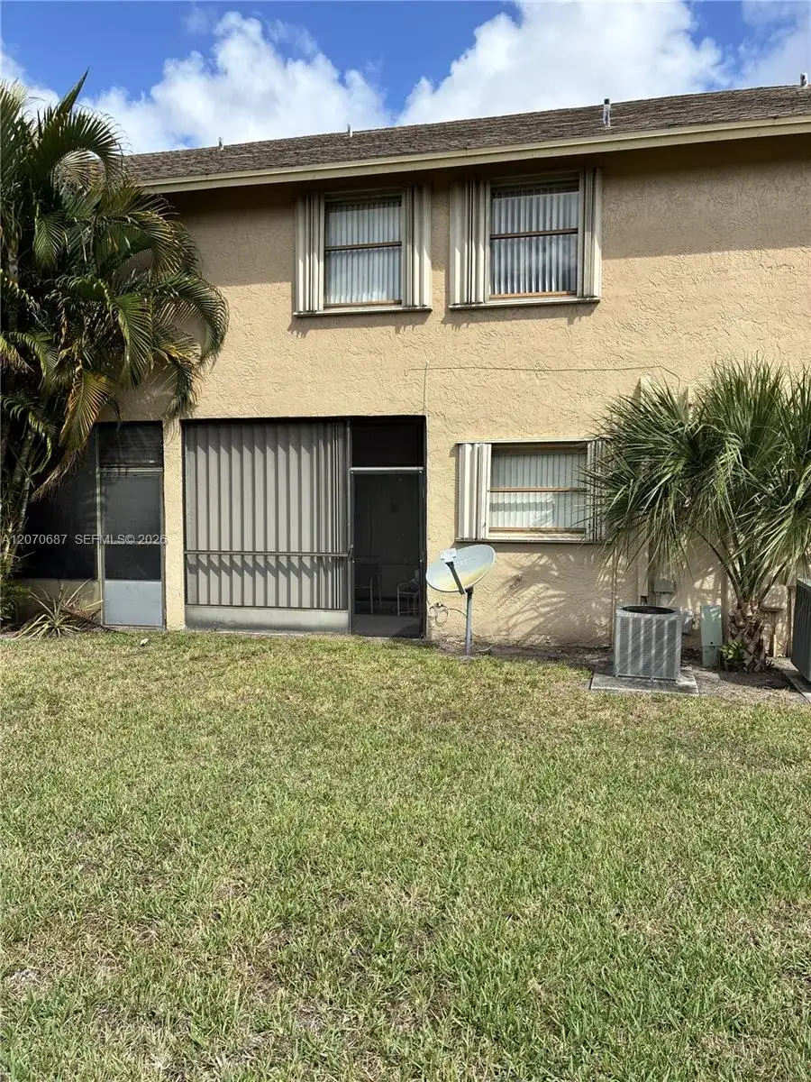 5820 Northpointe Ln, Boynton Beach FL 33437 photo 2