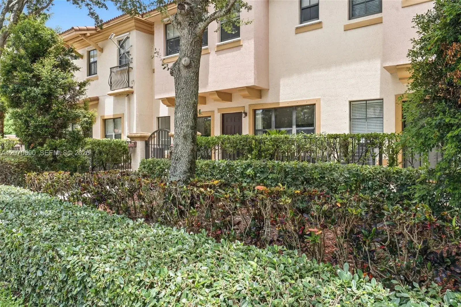 4758 Cypress St, Coconut Creek FL 33073 photo 4