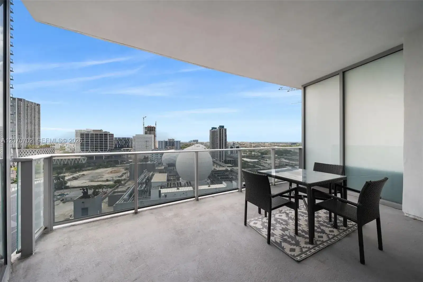 851 NE 1st Ave # 1610, Miami FL 33132 photo 2