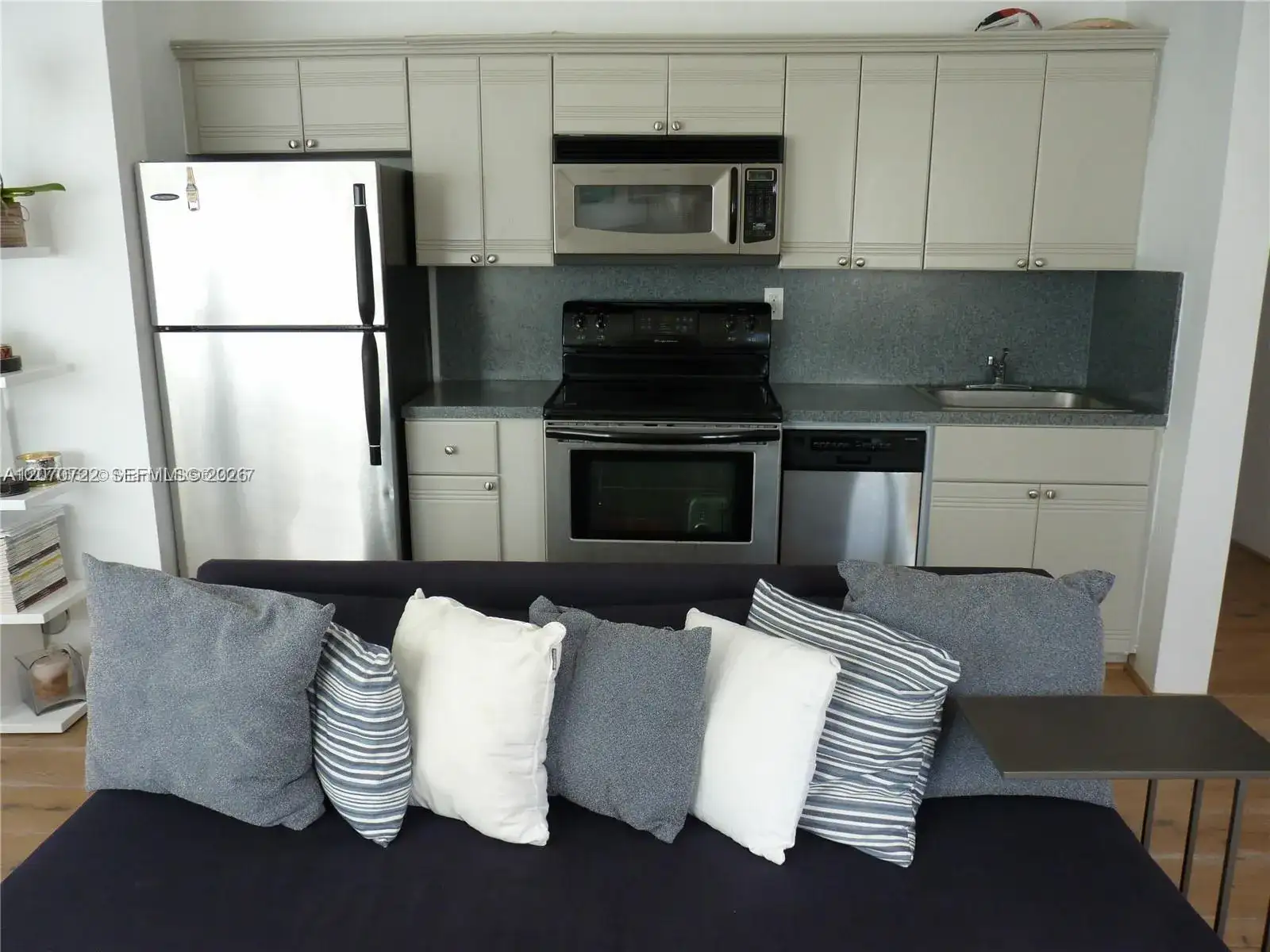 820 Euclid Ave # 204, Miami Beach FL 33139 photo 5