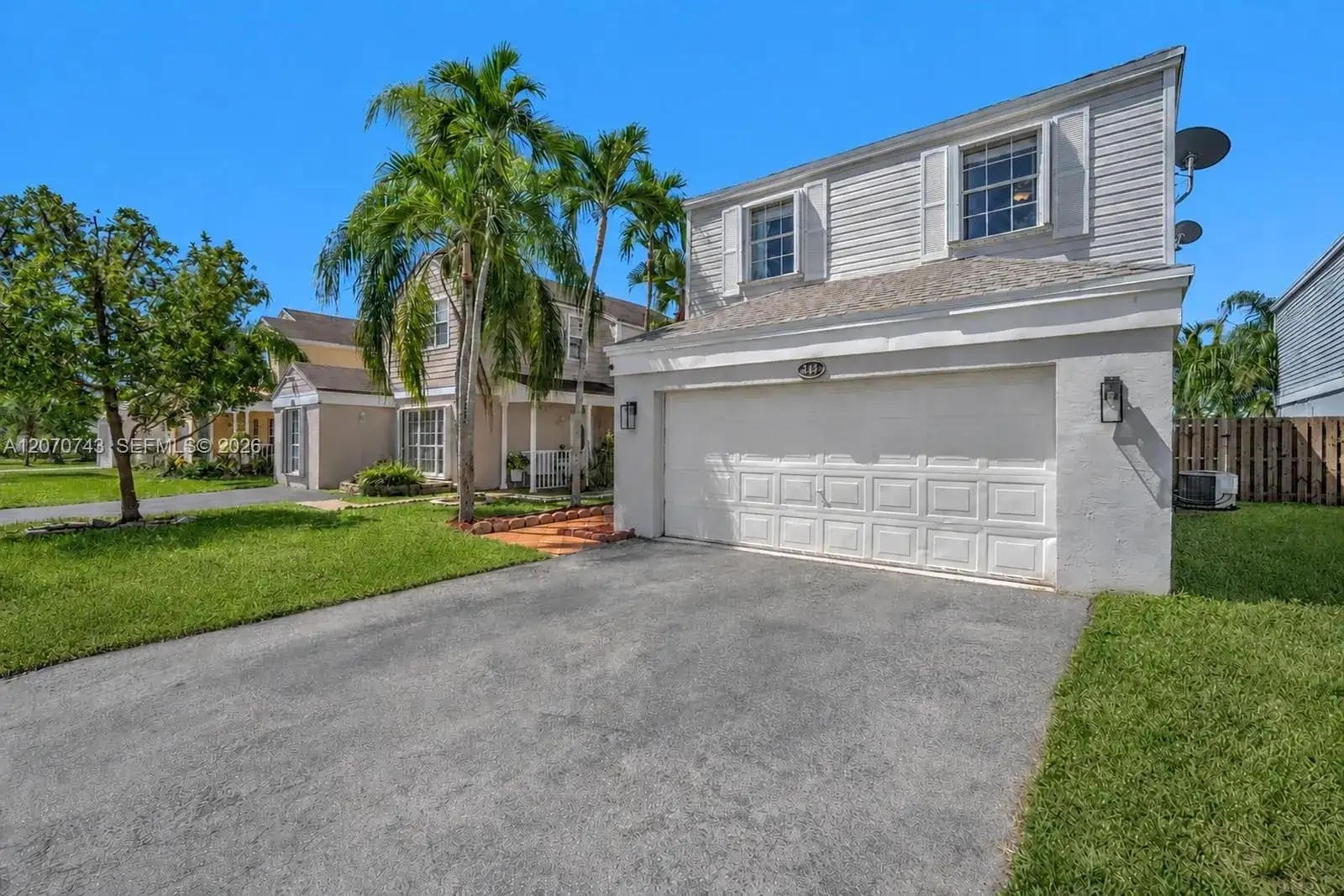 223 SW 159th Way, Sunrise FL 33326 photo 4
