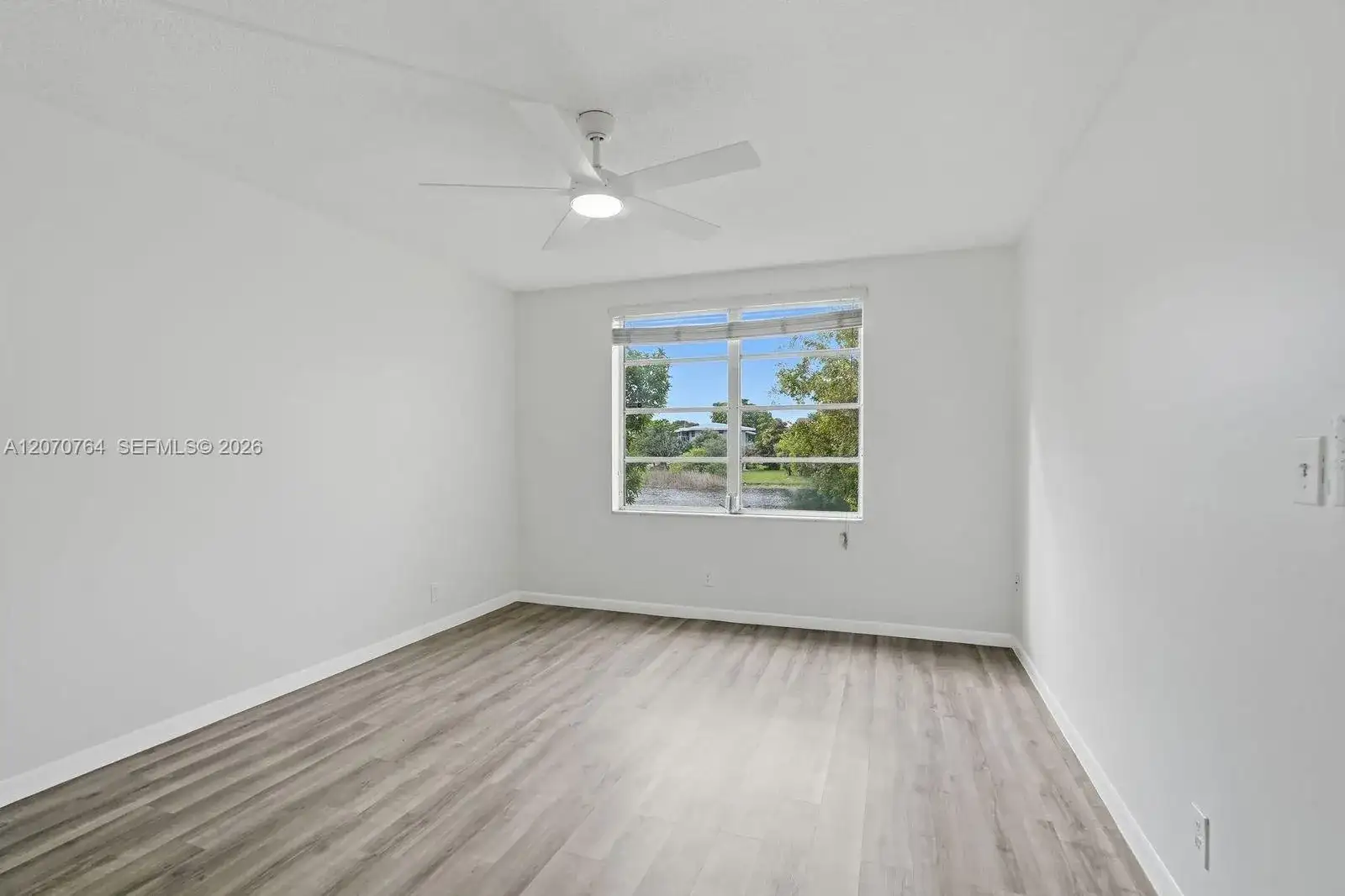 5335 NW 10th Ct # 206, Plantation FL 33313 photo 2
