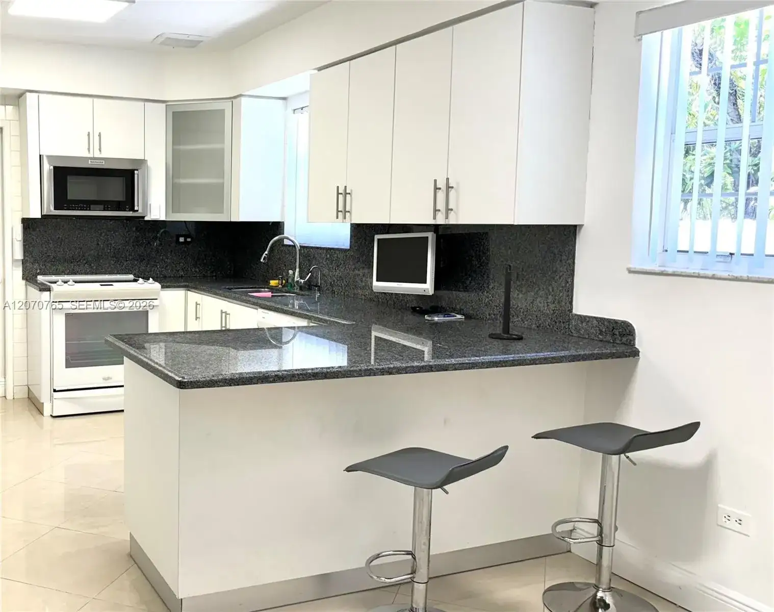 1611 71st St, Miami Beach FL 33141 photo 4