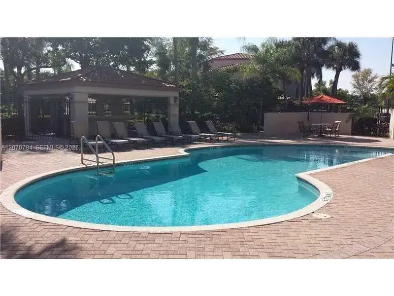 9842 Nob Hill Ln, Sunrise FL 33351 photo 3