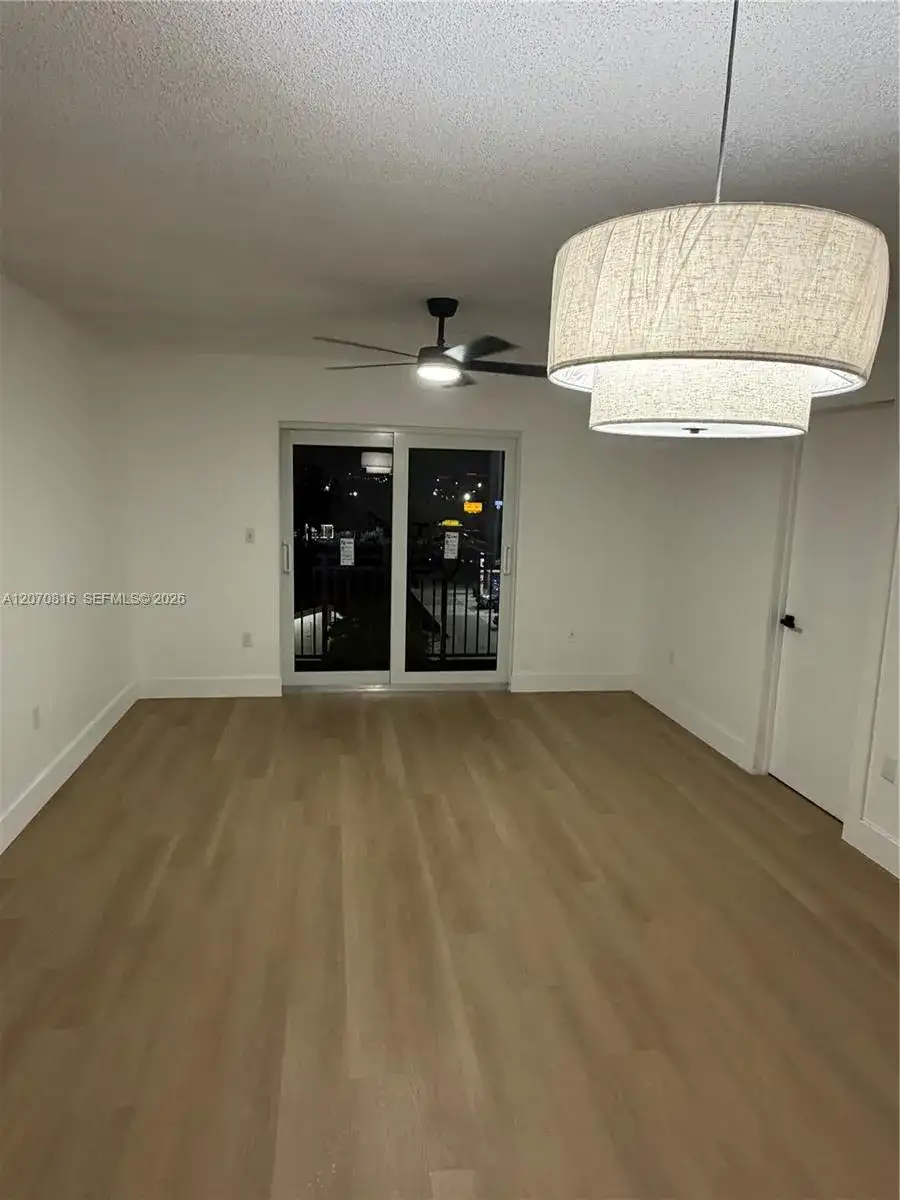 4713 NW 7th St # 1, Miami FL 33126 photo 2