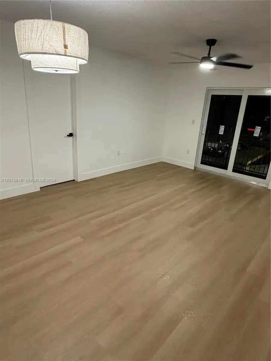 4713 NW 7th St # 1, Miami FL 33126 photo 5
