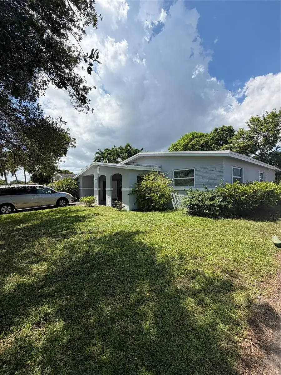 3631 NW 9th St, Lauderhill FL 33311 photo 2