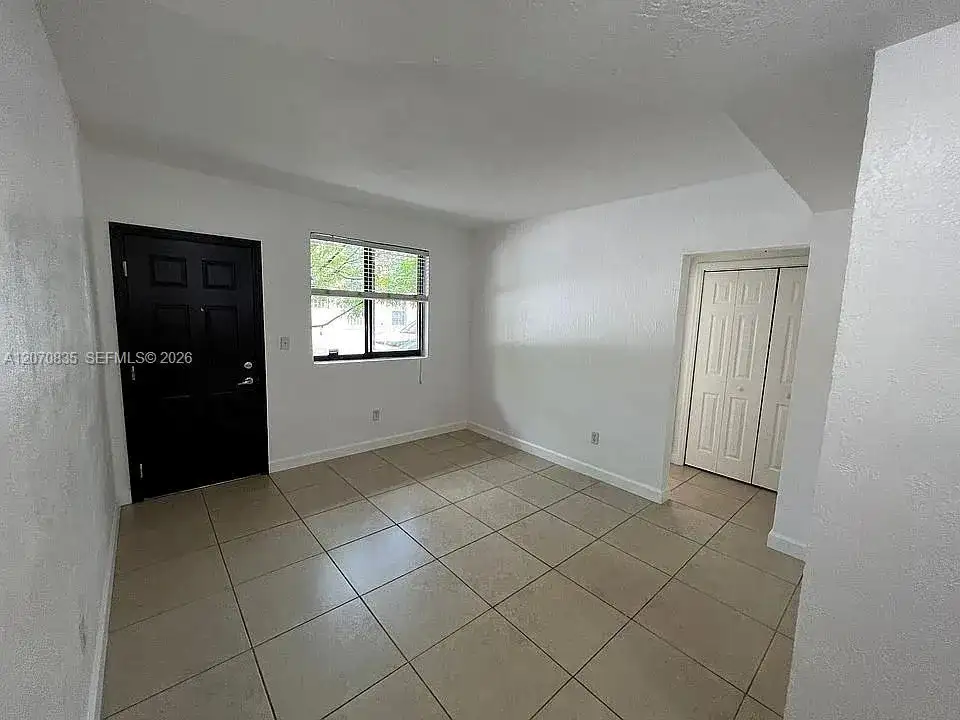 421 SW 6th St # 7, Miami FL 33130 photo 2