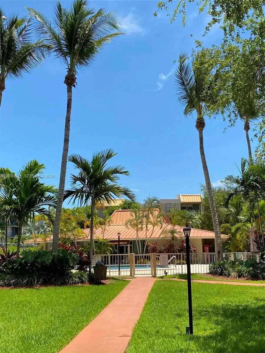 13120 SW 92nd Ave # 414, Miami FL 33176 photo 3