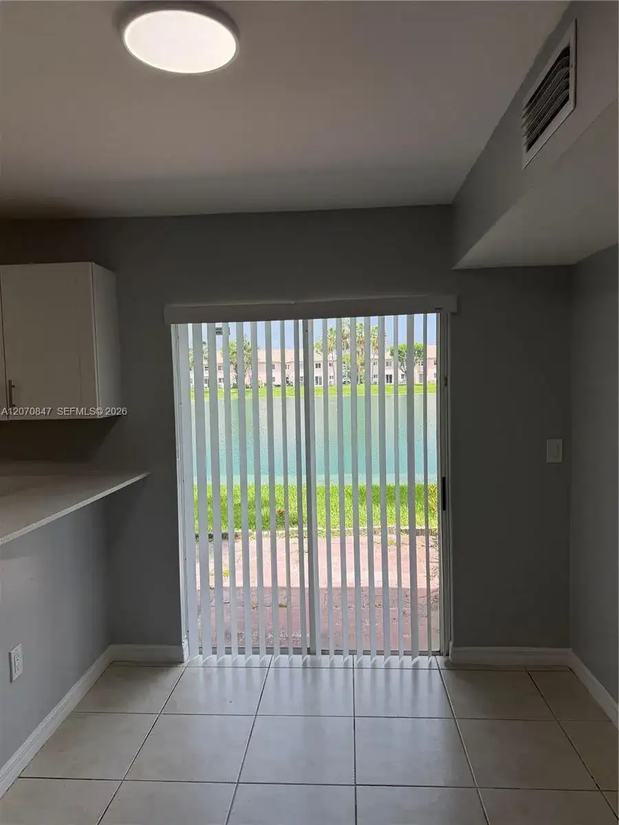 1261 SE 27th St # 101, Homestead FL 33035 photo 3