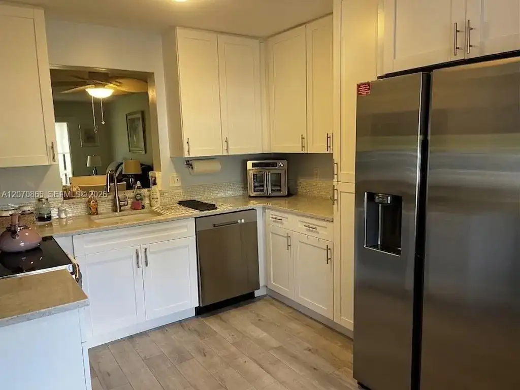6936 Huntington Ln # 103, Delray Beach FL 33446 photo 4