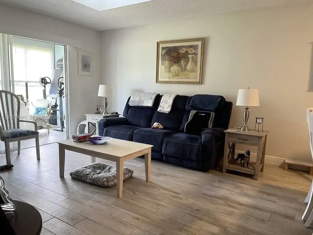 6936 Huntington Ln # 103, Delray Beach FL 33446 photo 5