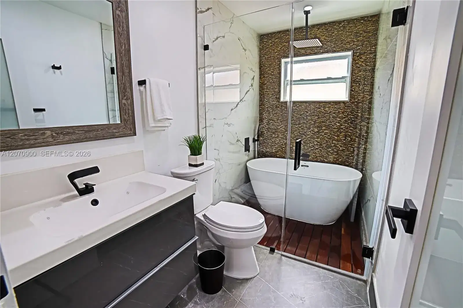8651 Sunset Strip, Sunrise FL 33322 photo 5
