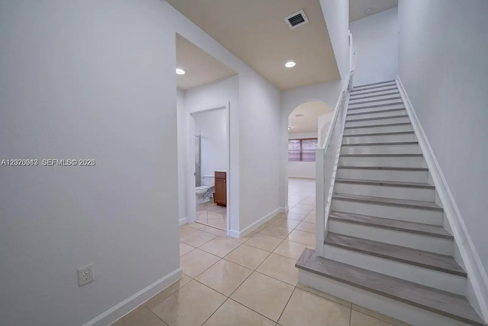 139 NE 26th Ave, Homestead FL 33033 photo 3