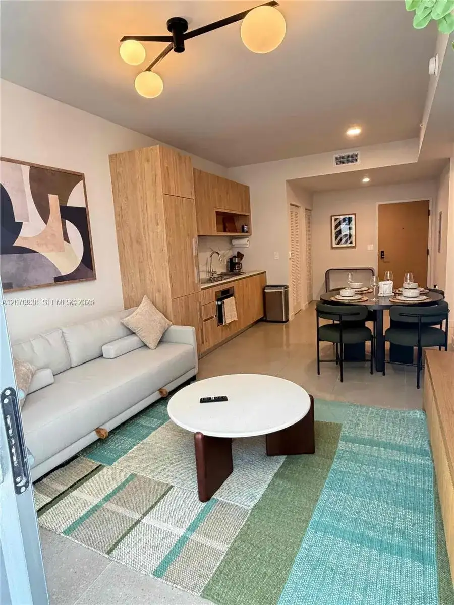 11 NE 6th St # 705, Miami FL 33132 photo 4