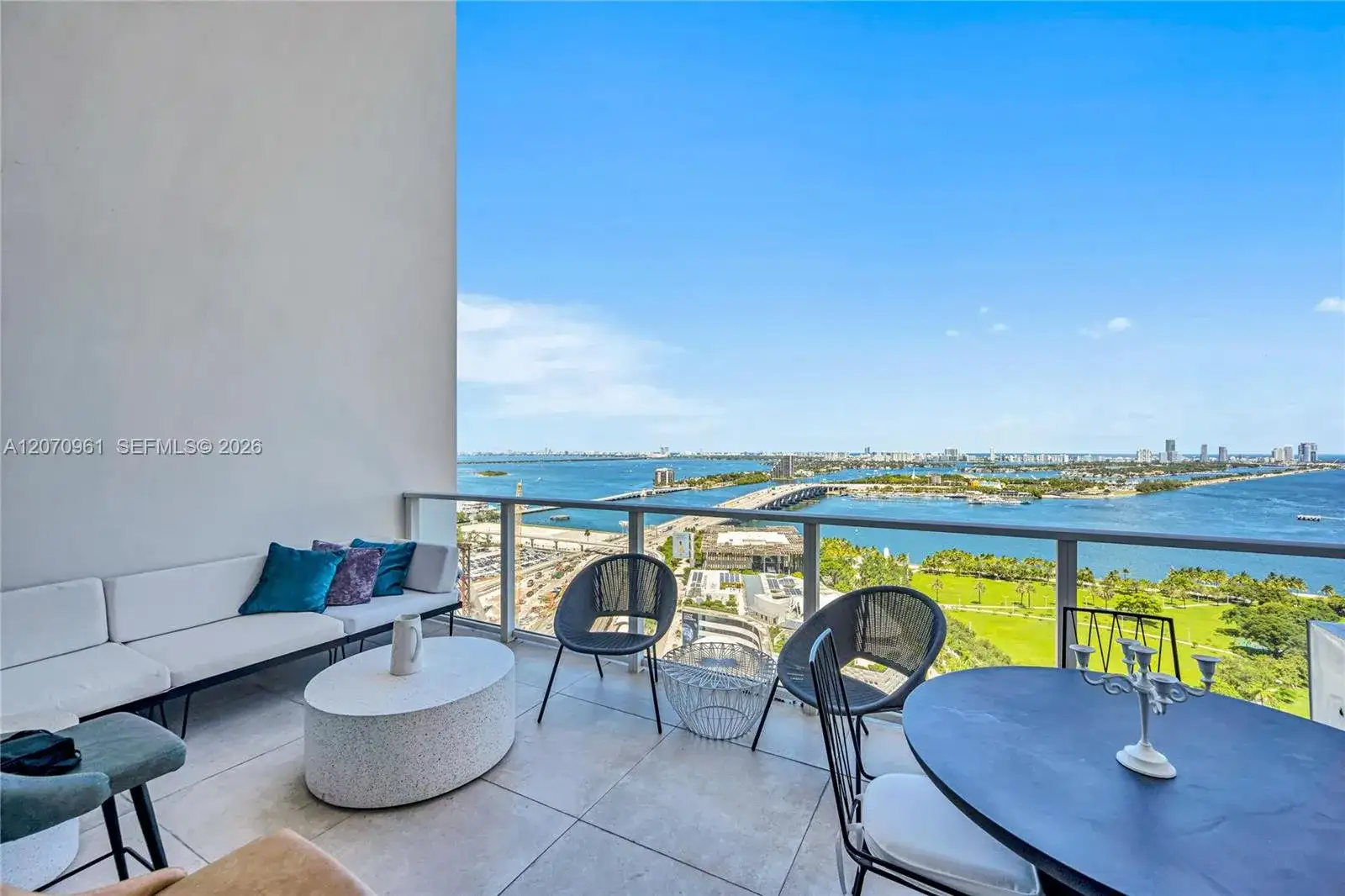 1040 Biscayne Blvd # 2603, Miami FL 33132 photo 3