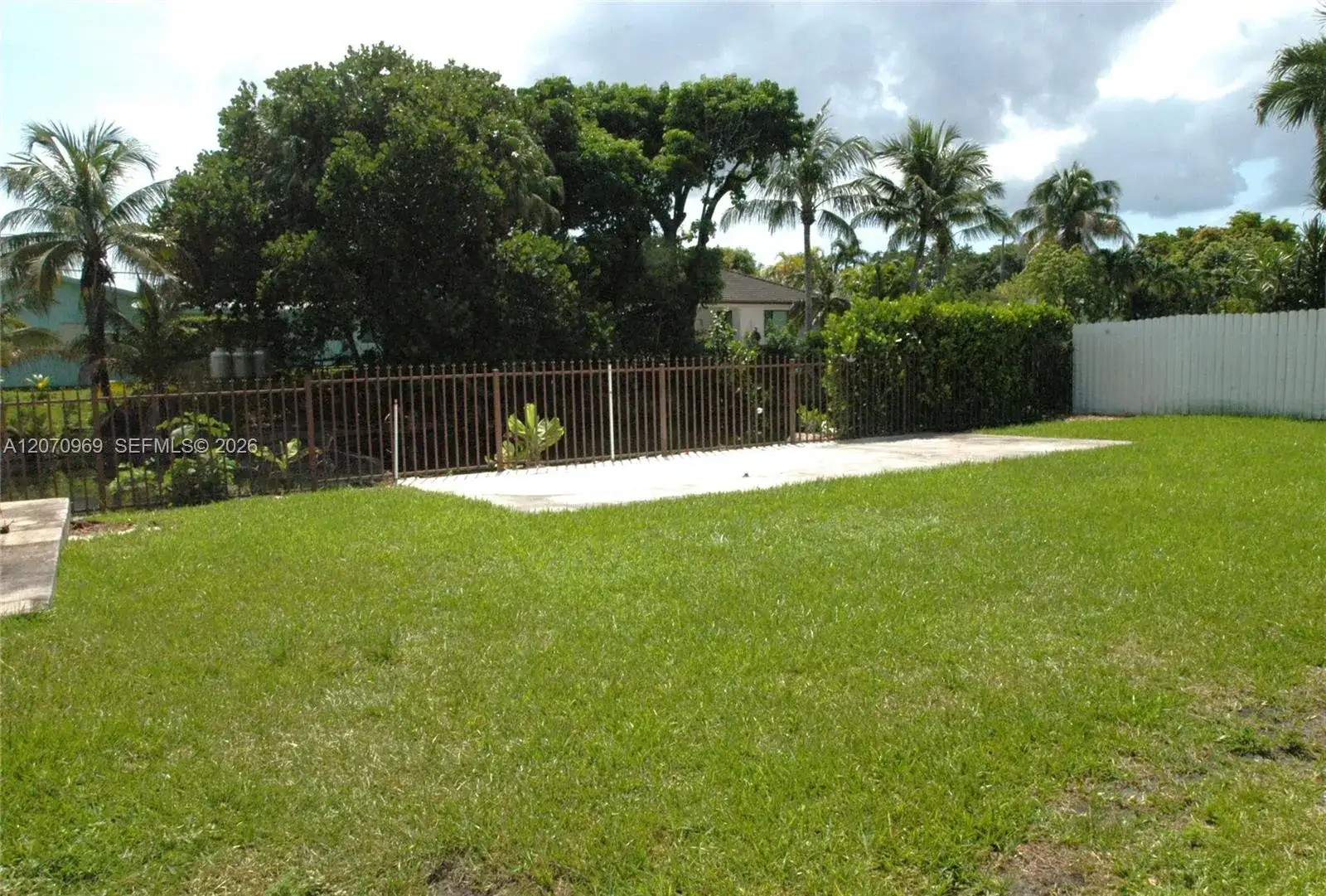 5715 SW 112th Ct, Miami FL 33173 photo 3