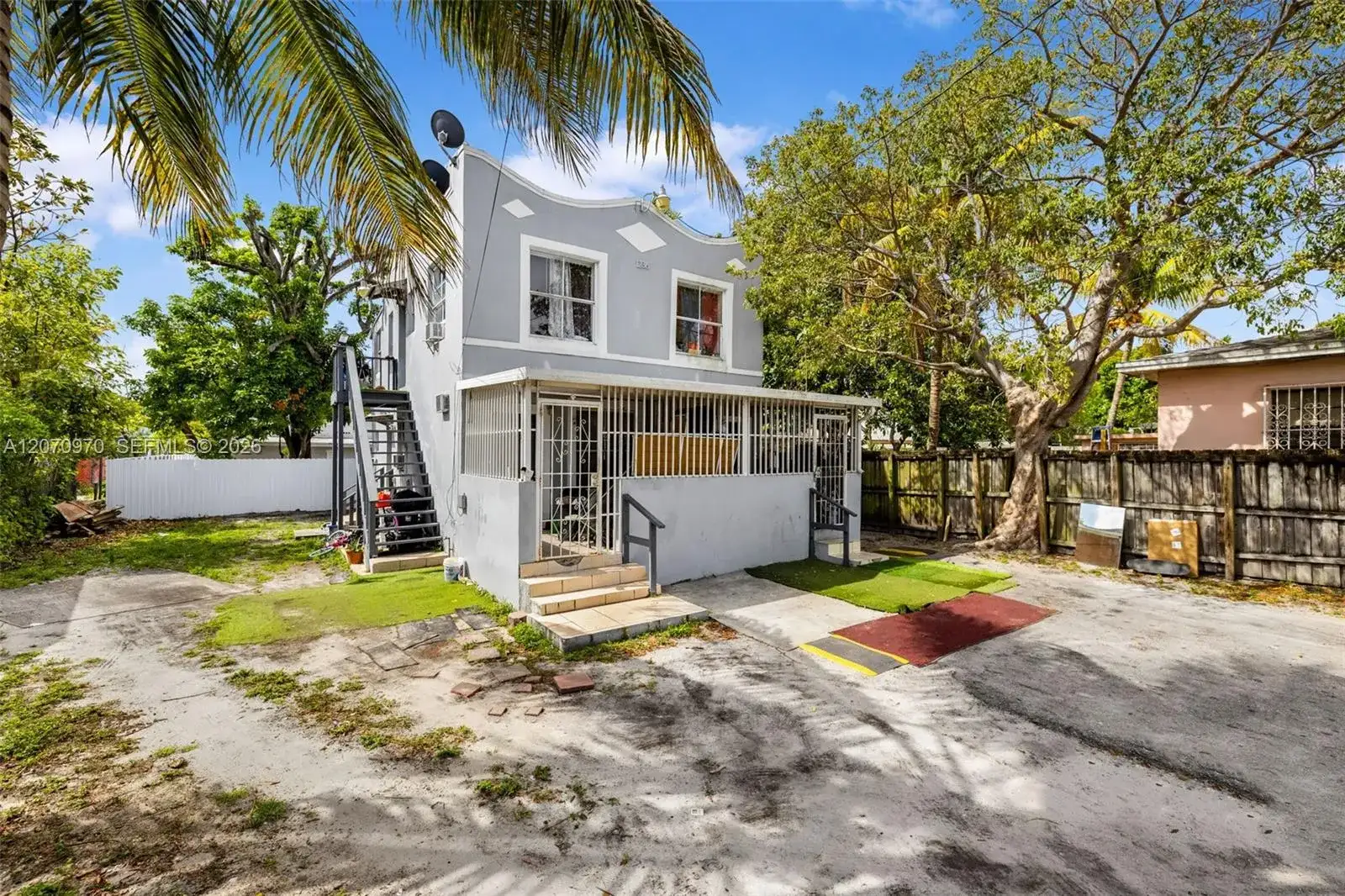1236 NW 28th St # 1, Miami FL 33142 photo 2