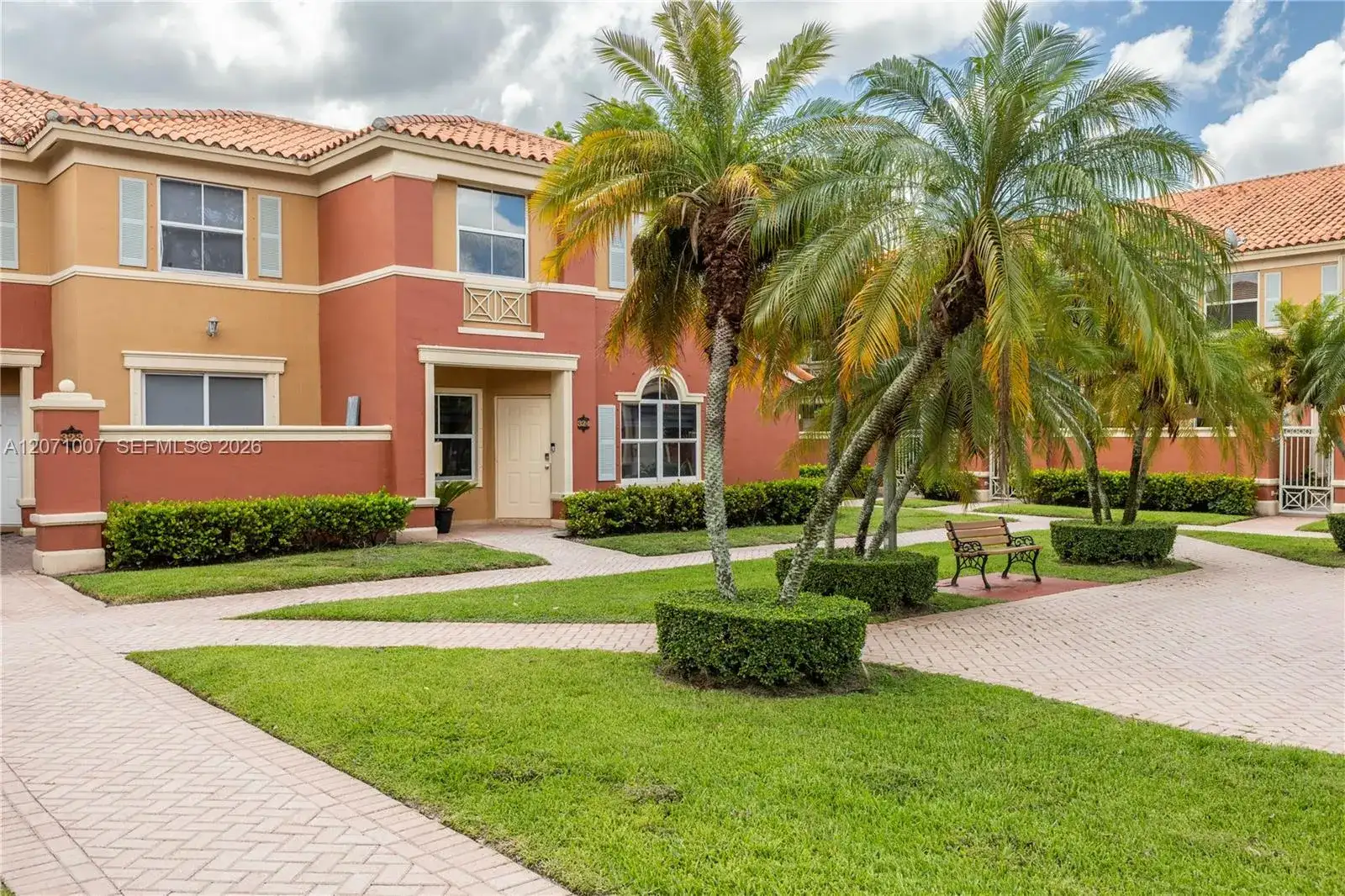 6142 NW 115th Pl # 324, Doral FL 33178 photo 2