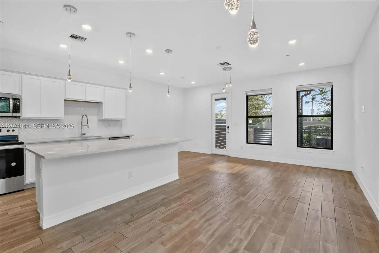 771 NW 84th Ter, Plantation FL 33324 photo 5