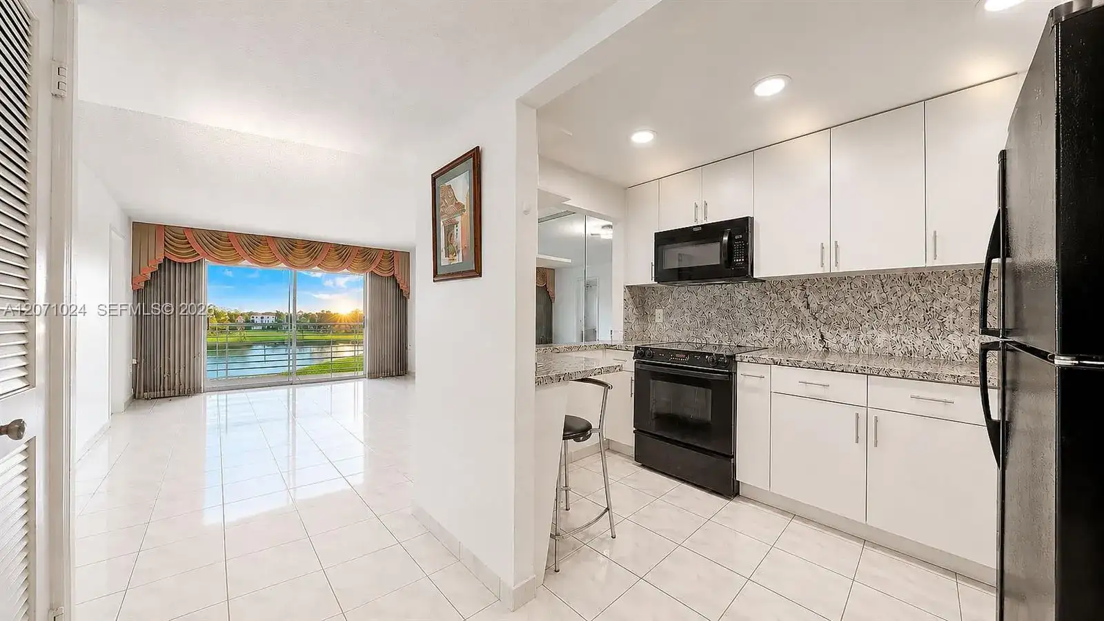 8500 Sunrise Lakes Blvd # 201, Sunrise FL 33322 photo 5